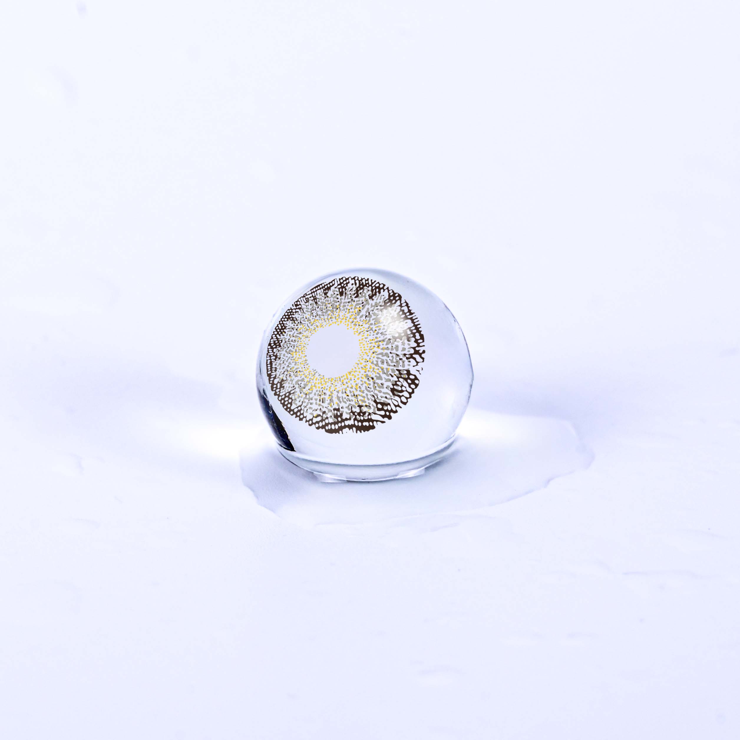 Gray Contact Lenses – Soft & Natural