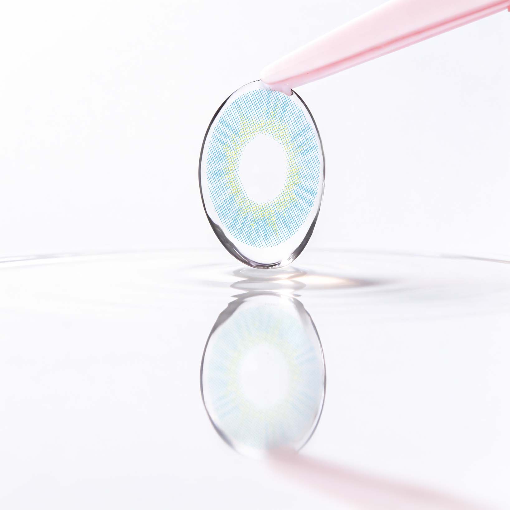 Sapphire Blue Contact Lenses