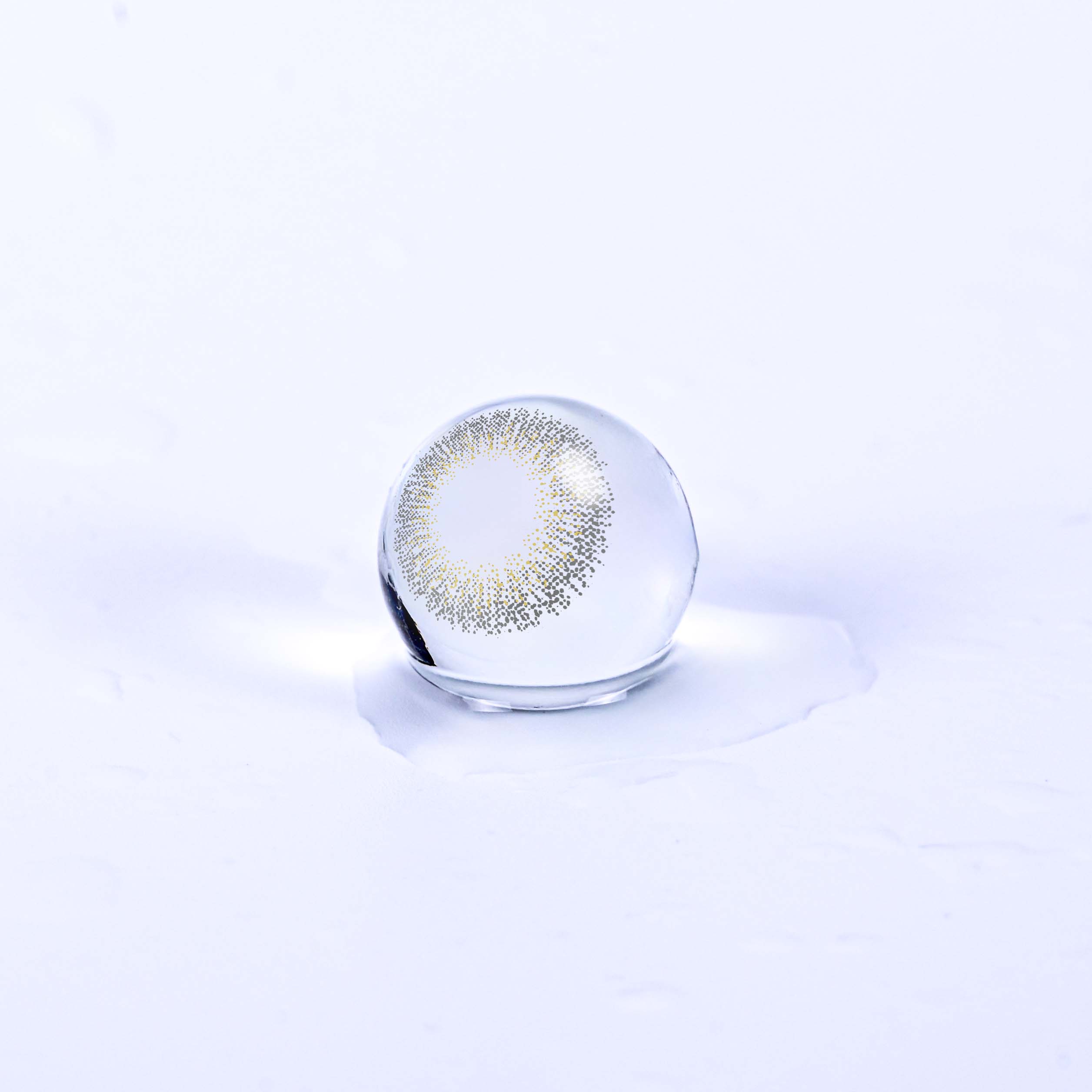 Gray Contacts Lenses – Fresh New Look
