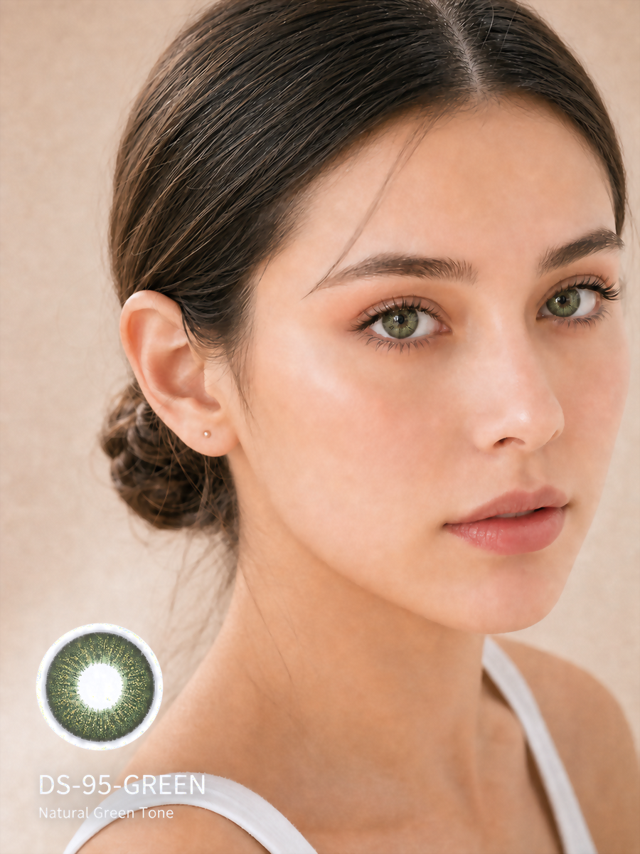 Emerald Green Contact Lenses