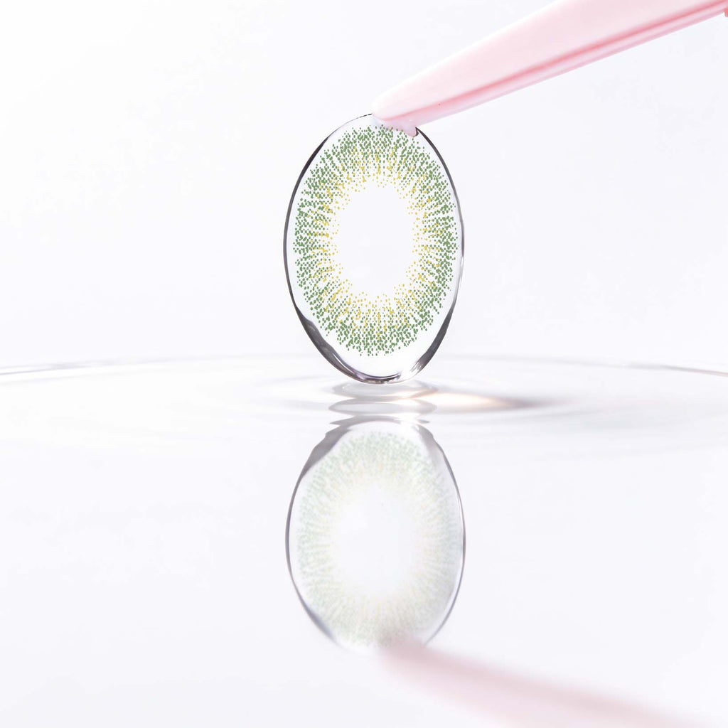 Emerald Green Contact Lenses