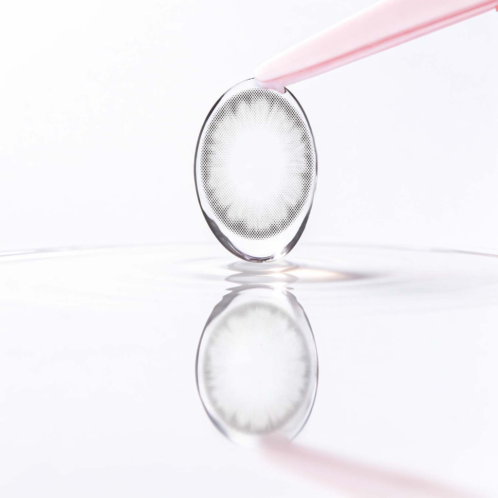 Soft Gray Contacts Lenses – Gentle Look